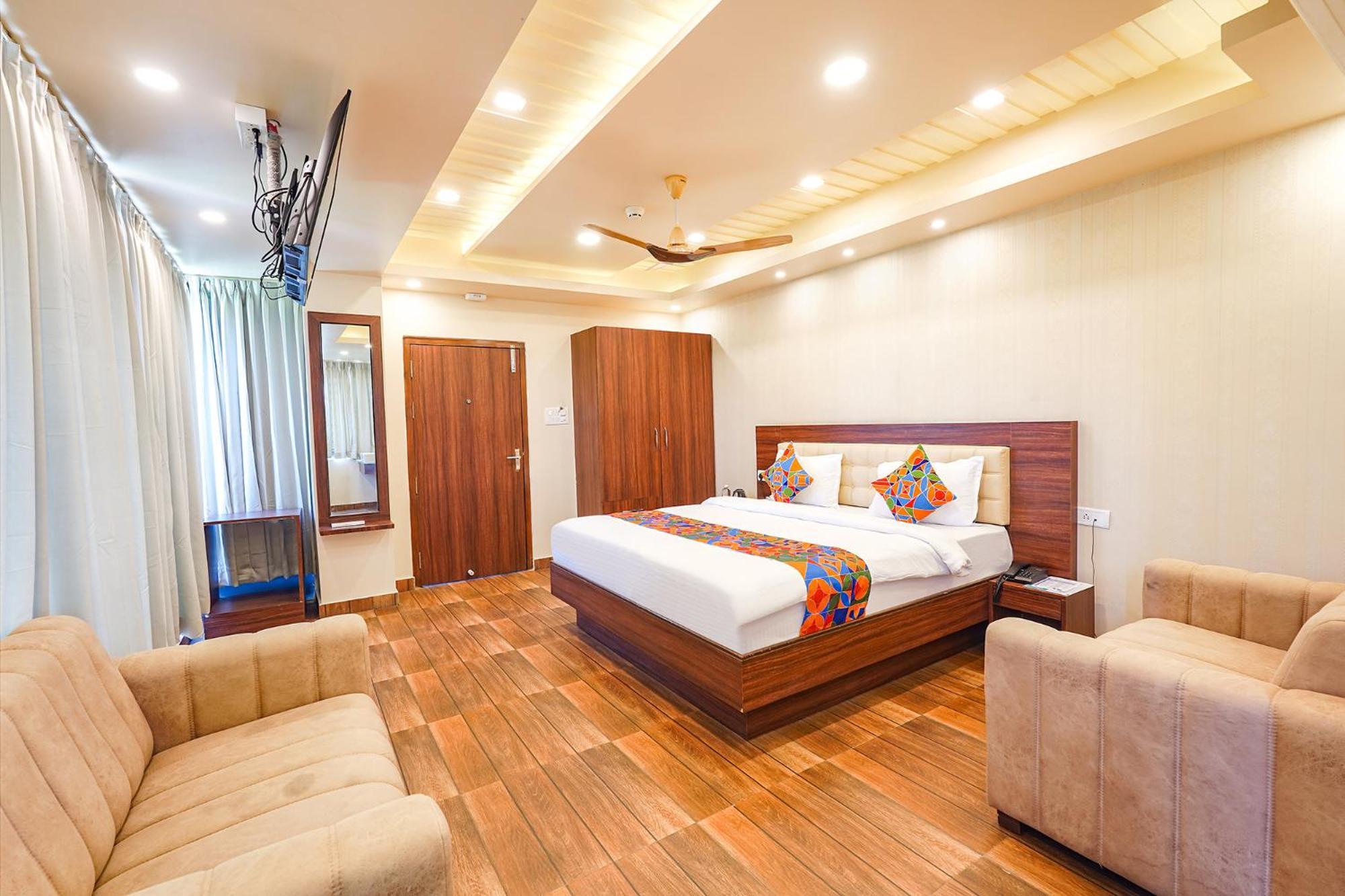 Fabhotel Grand Falcon Бангалор Екстериор снимка
