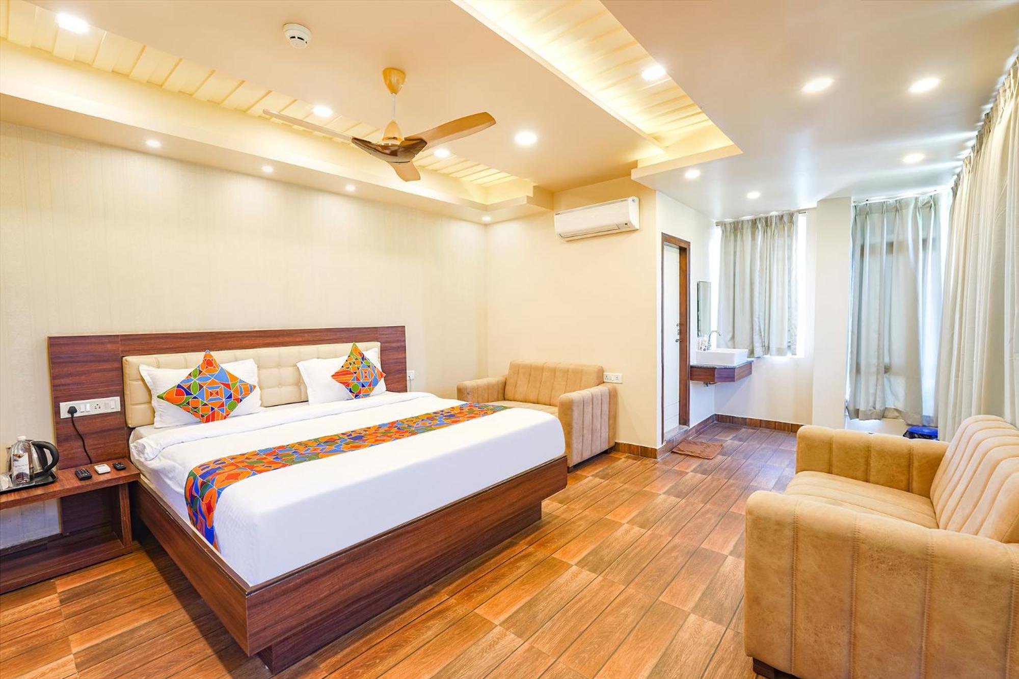 Fabhotel Grand Falcon Бангалор Екстериор снимка